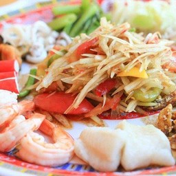ส้มตำไทยไข่เค็ม