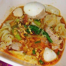 บะหมี่หมูแดงต้มยำ