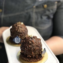 Gianduja rocher