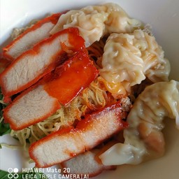 บะหมี่เกี้ยวกุ้งหนาว
