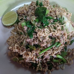 มาม่าผัดขี้เมา