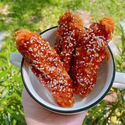 ไก่ทอดกรอบไร้กระดูก เคลือบซอสสไตล์เกาหลี