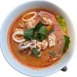 ต้มยำทะเล Tom Yum soup with Seafood