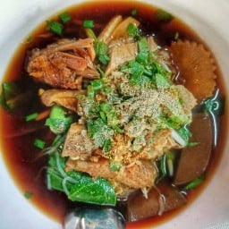 ก๋วยเตี๋ยวเป็ด ตลาดออเงิน