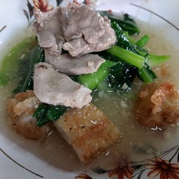 ราดหน้าเส้นทอด