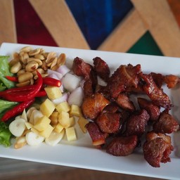 แหนมซี่โครงทอด