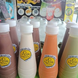 นมสดมัทฉะ (แยกนำ้แข็ง)