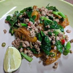 เกี้ยวกรอบผัดขี้เมา