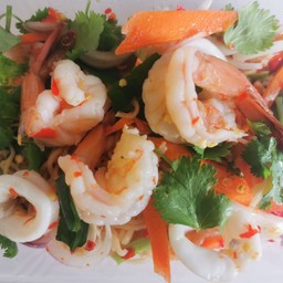 ยำกุ้งสุก