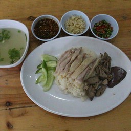 ข้าวมันไก่ตอน+เครื่องใน
