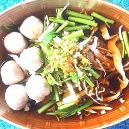 เกาเหลาลูกชิ้นหมูแชมป์น้ำใส