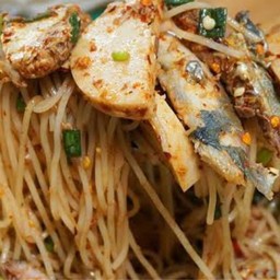 ยำขนมจีน