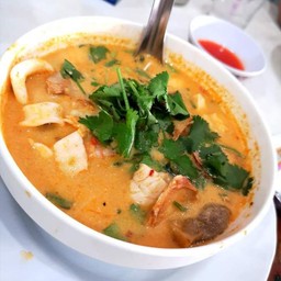 ถือว่ารสจัดมาก ออกรสเปรี้ยว เค็ม เผ็ด 