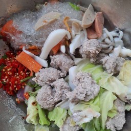 ยำหน่อยต่อคิว