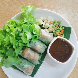โรลแหนมเนือง