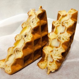 วาฟเฟิลไส้คัสตาร์ดเลม่อน