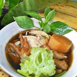 ก๋วยเตี๋ยวไก่มะระ(ระบุเส้นให้ด้วยนะครับ)