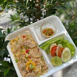 ข้าวผัดหมูหมัก