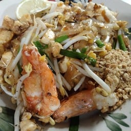 ผัดไทยกุ้งสด