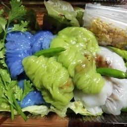 ป้าแดงข้าวเกรียบปากหม้อ-สาคู