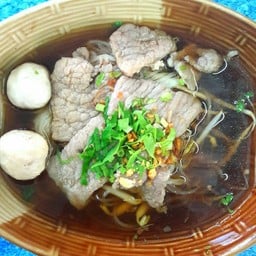 เกาเหลาหมูสดน้ำใสลูกชิ้นแชมป์
