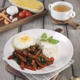 ข้าวกระเพราหมูเปปเปอร์