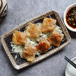 เกี๊ยวซ่าเผ็ด