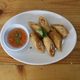 ใส่รวม กุ้งแห้ง,เห็ดหอม,ไก่สับ,วุ้นเส้น,กระหน่ำ,แครอท