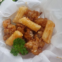 อัลทงต๊อก (ข้อไก่ ต๊อก ทอดราดซอส)