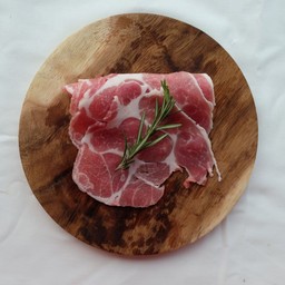 สันคอหมู