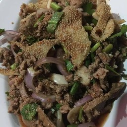 ลาบเนื้อ