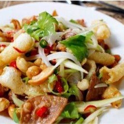 ยำสามกรอบ