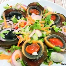 ยำไข่เยี่ยวม้า