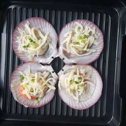 หอยเชลล์ เนยกระเทียมชีส 4ตัว