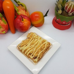 ขนมปังปิ้งเนยหมูหยองน้ำพริกเผามายองเนส