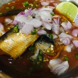 ยำปลากระป๋อง