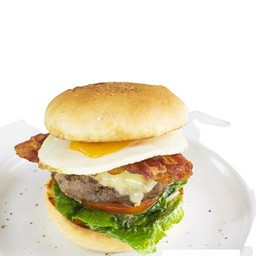 Daddy Burger with fried egg, bacon & Cheese เบอร์เกอร์แดดดี้