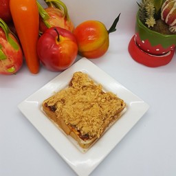 ขนมปังปิ้งเนยหมูหยองน้ำพริกเผา