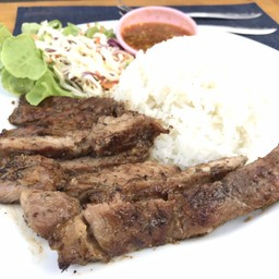 ข้าวเนื้อซีฟู๊ด
