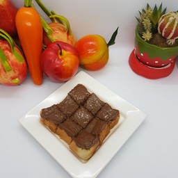 ขนมปังปิ้งเนยนูเทลล่า