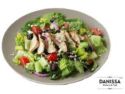 Chicken Greek Salad สลัด กรีกไก่