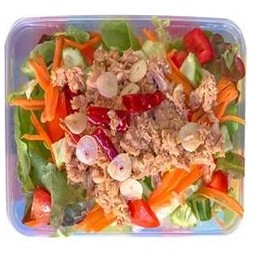 สลัดทูน่าพริกแห้ง