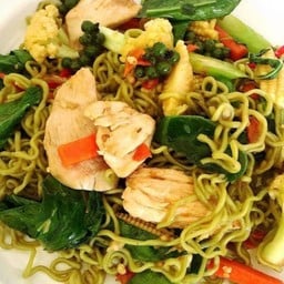 เส้นก๋วยเตียว ผัดขี้เมา