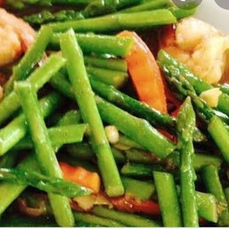 หน่อไม้ฝรั่งผัดกุ้ง