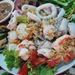 ลวกจิ้มทะเล