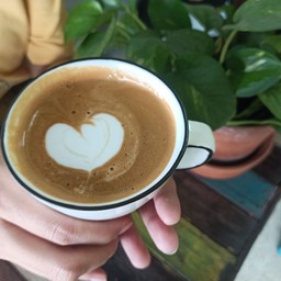 ลาเต้ ร้อน