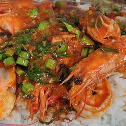 ข้าวพริกแกงกุ้ง