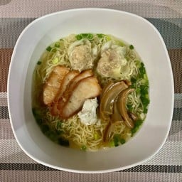 บะหมี่เกี๊ยวน้ำ