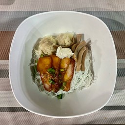 เส้นหมี่ขาวเกี๊ยวแห้ง