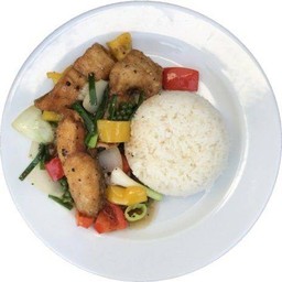 ข้าวปลาผัดพริกไทดำ Fried fish with black pepper